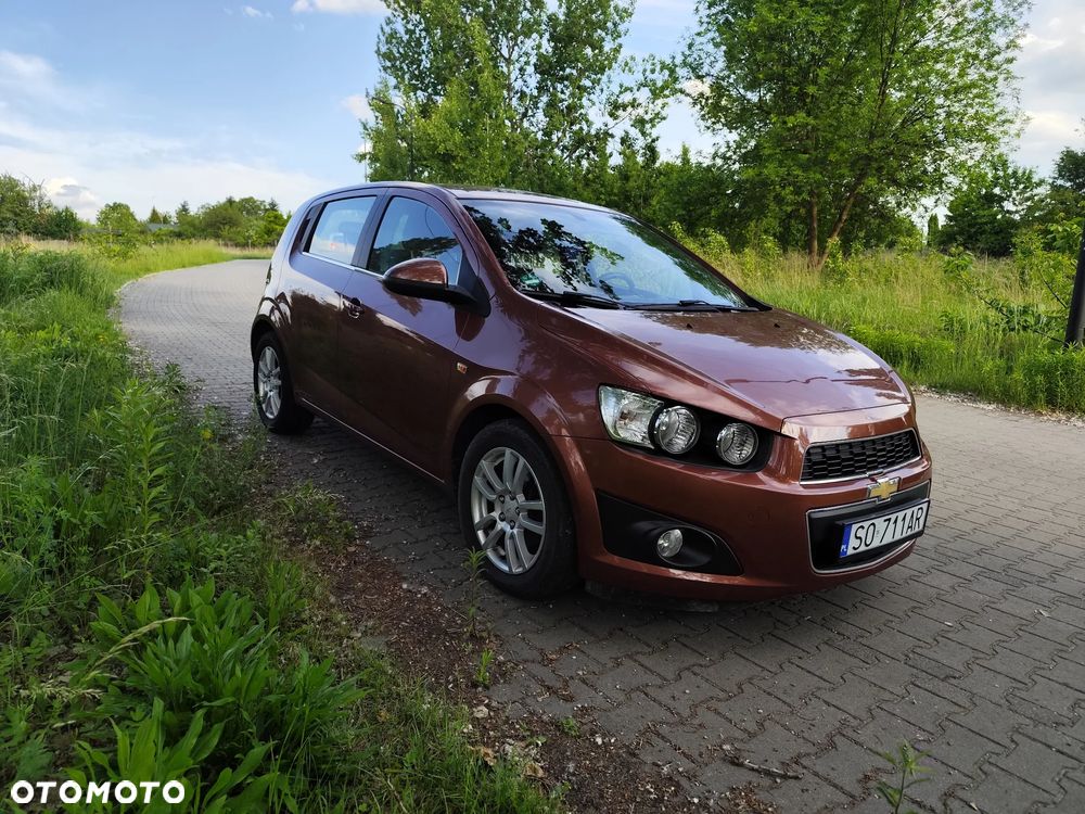 Chevrolet Aveo 1.6 LTZ - 9