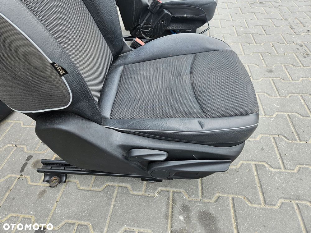 fotele wnętrze półskóra tapicerka fiat 500x - 5