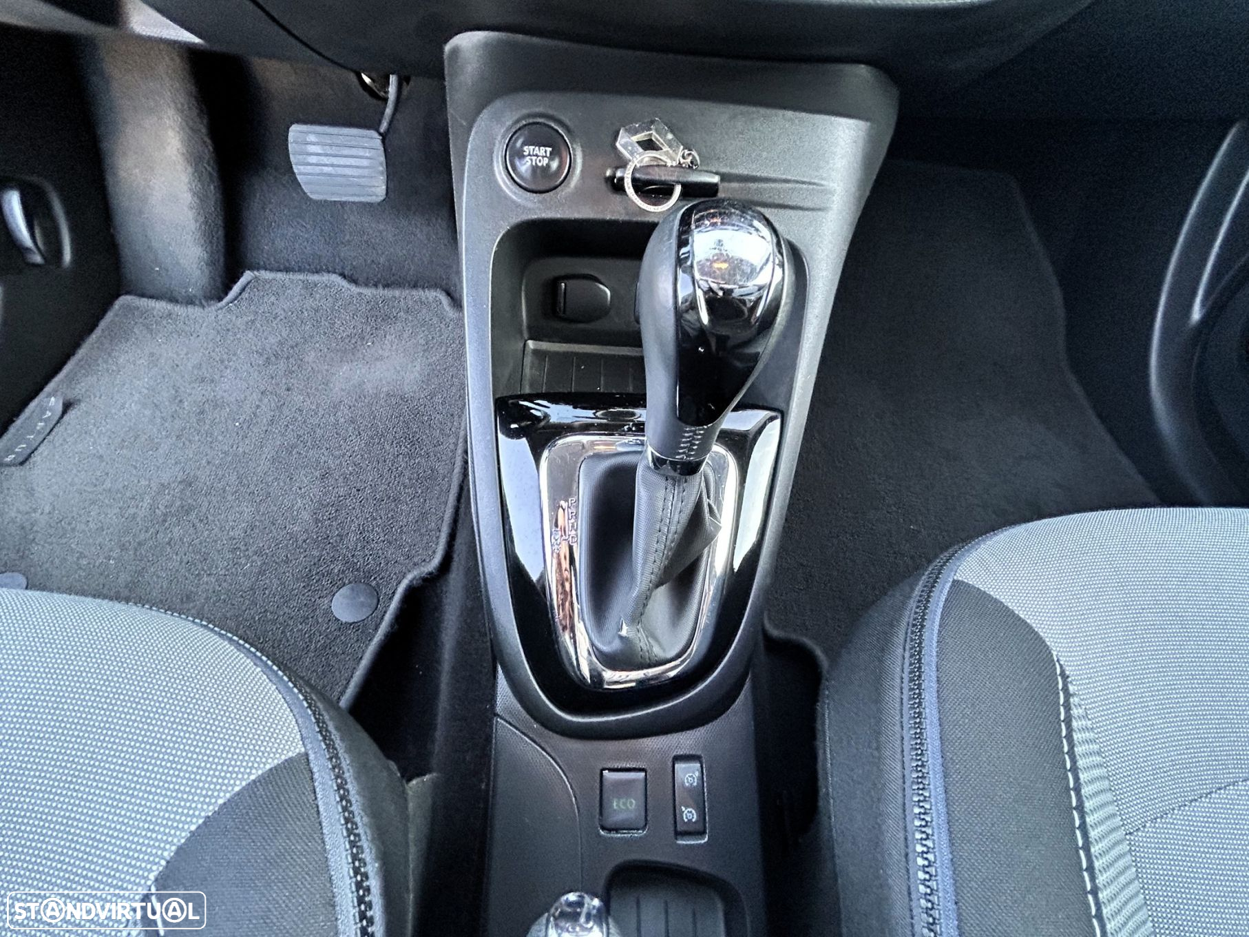 Renault Captur 1.2 TCe Exclusive EDC - 19