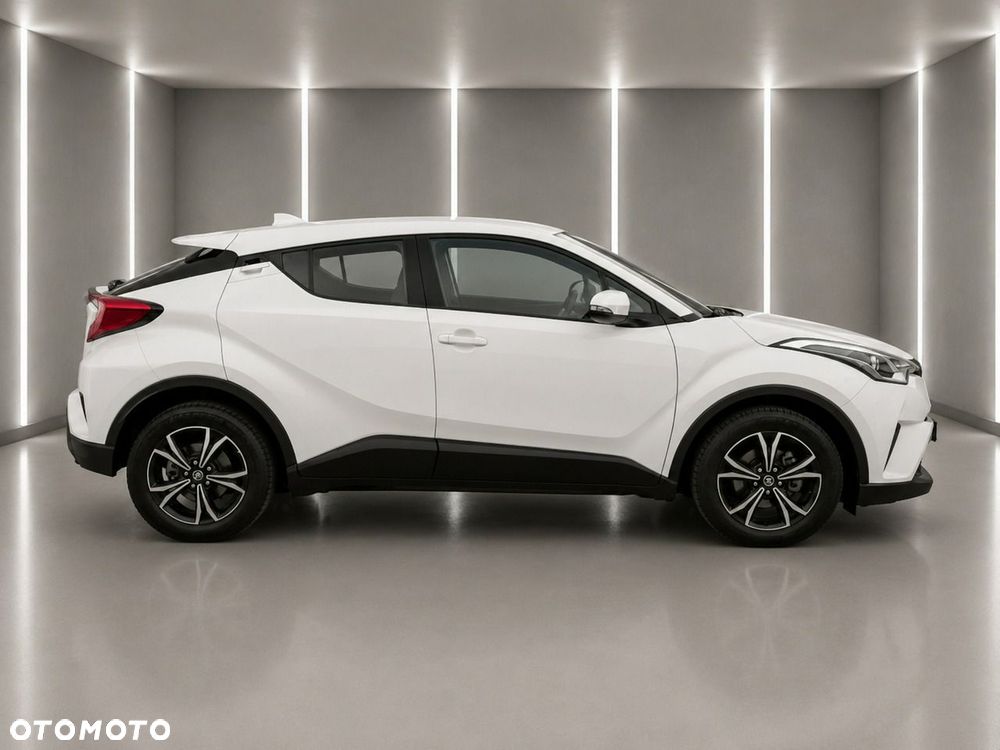Toyota C-HR - 4