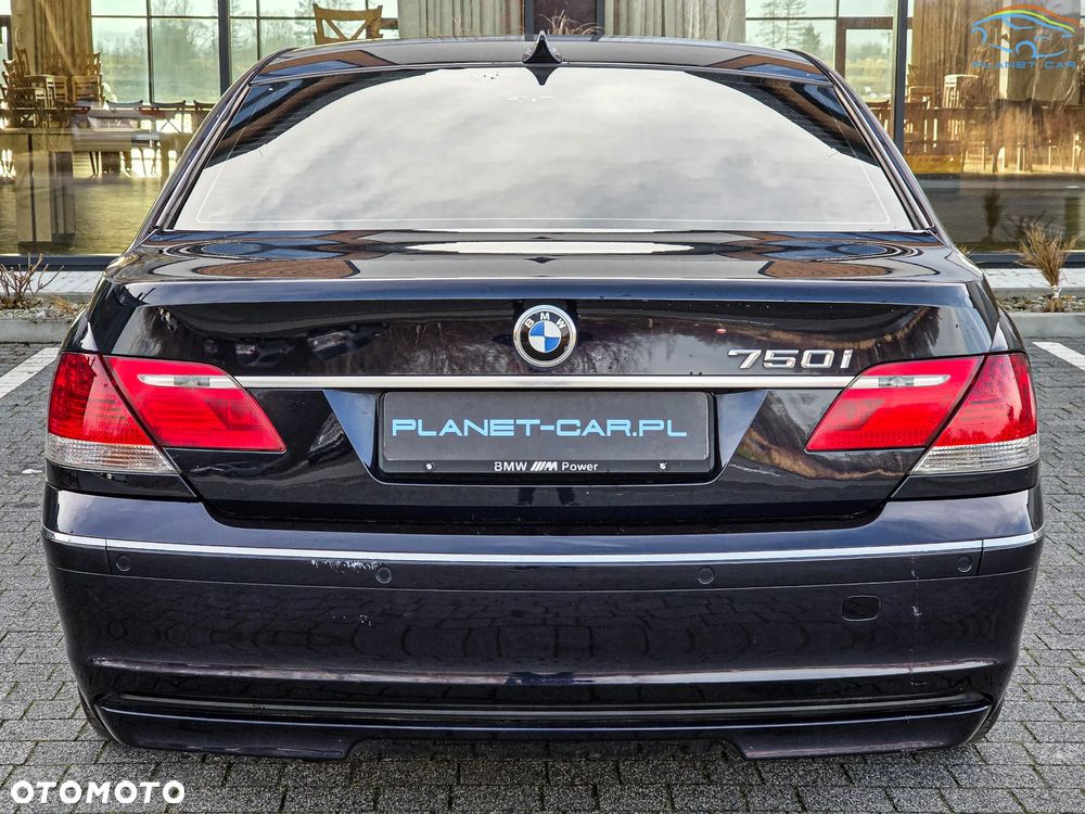 BMW Seria 7 750Li - 12