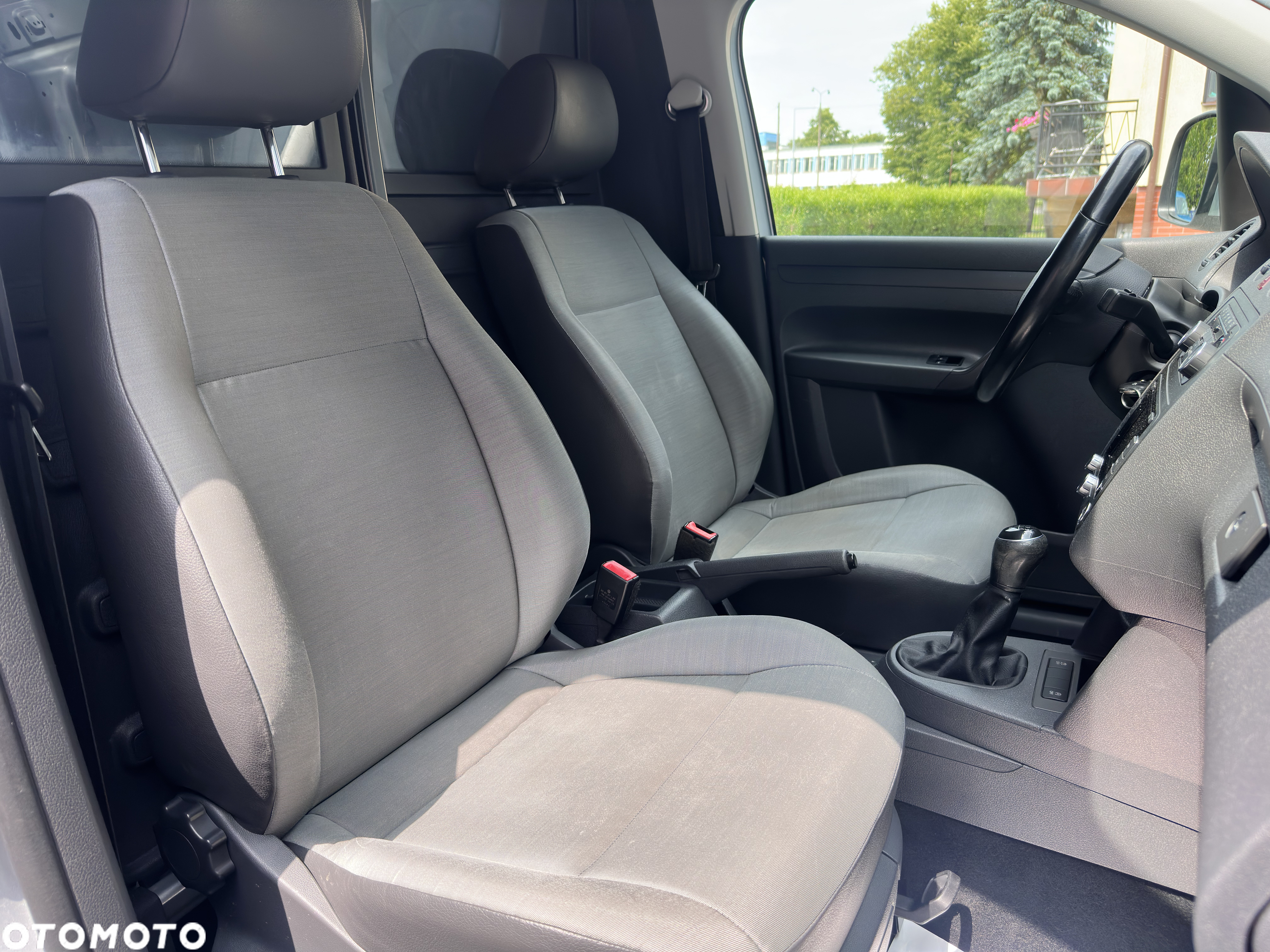 Volkswagen Caddy Maxi - 8