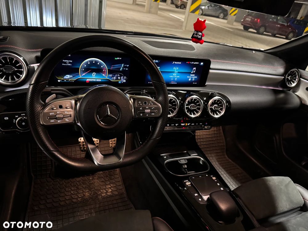 Mercedes-Benz CLA 250 7G-DCT AMG Line - 20