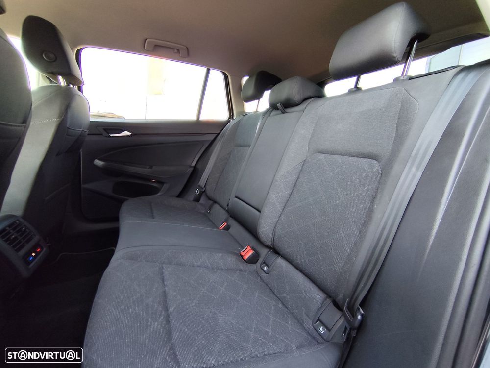 VW Golf 2.0 TDI Style - 28