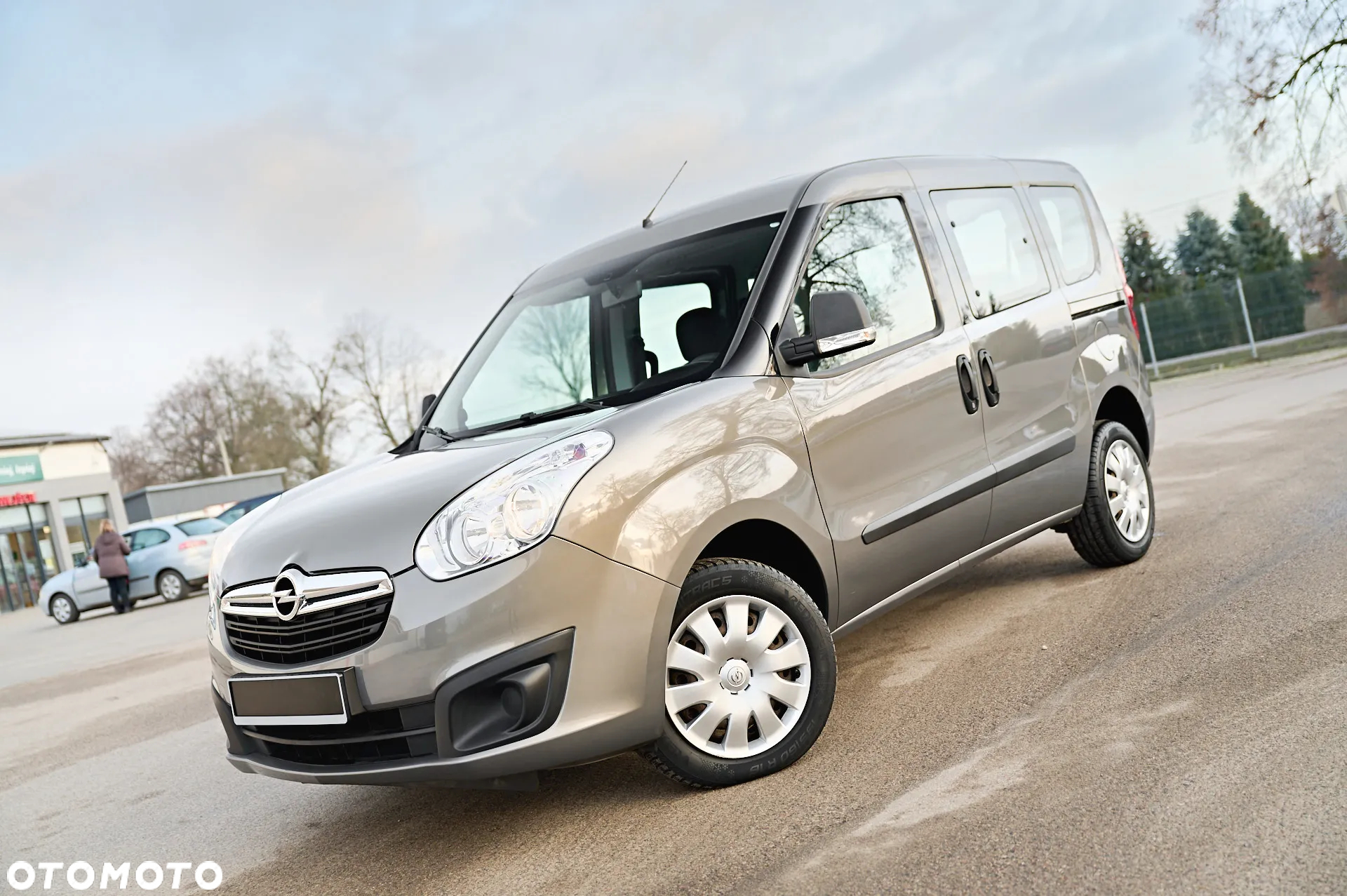 Opel Combo Tour 1.4 Enjoy Eu6 - 2