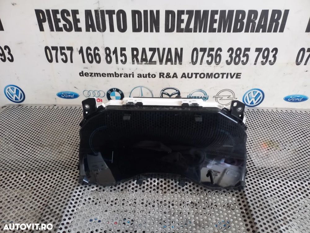 Ceasuri Bord Digitale Toyota Yaris Cross 1.5 Benzina Hybrid An 2021-2022-2023-2024 Cod -F5B60 Volan - 1