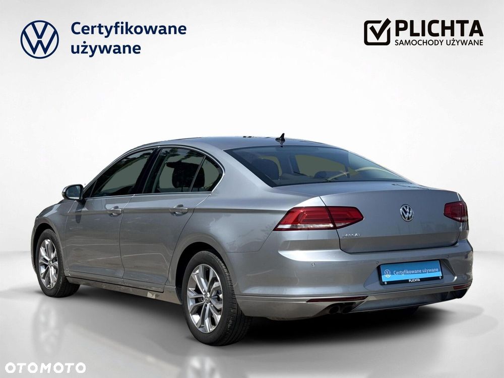 Volkswagen Passat 1.8 TSI BMT Comfortline DSG - 4