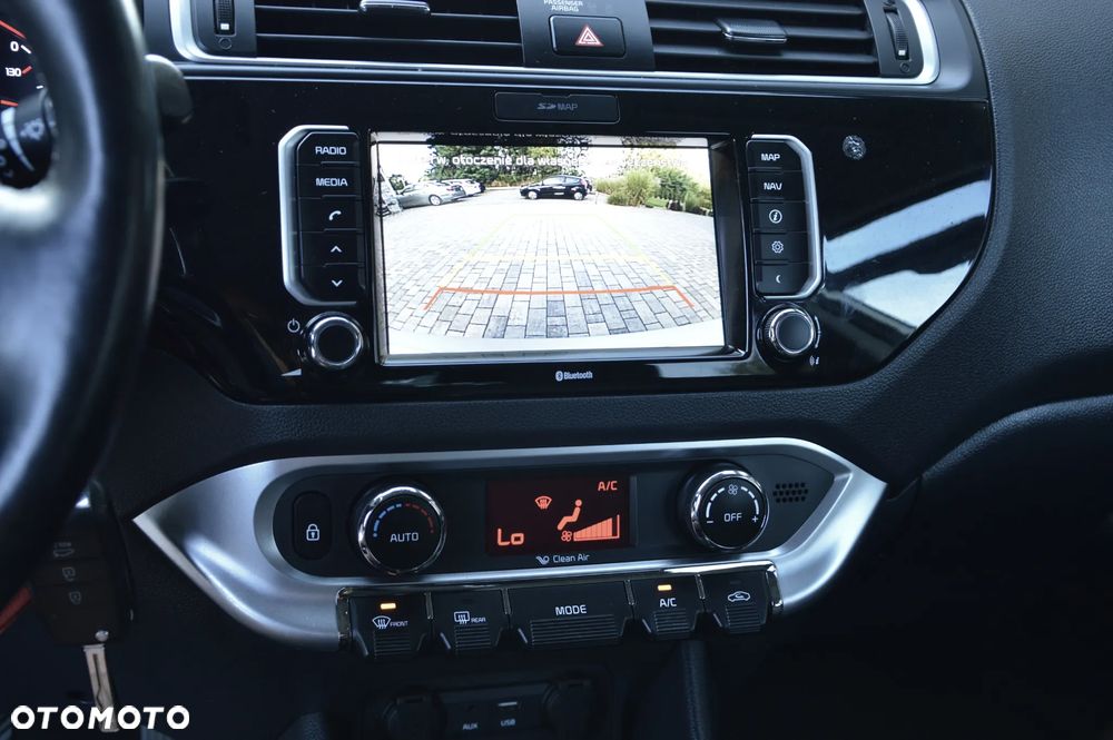 Kia Rio 1.2 Business Line - 13