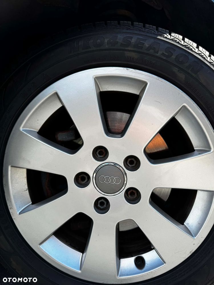 Audi A3 3-drzwiowe 1.6 Attraction - 8