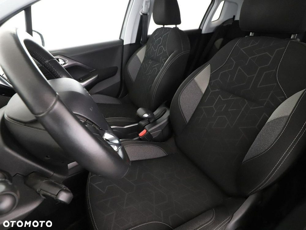 Peugeot 2008 1.6 BlueHDi Style - 14
