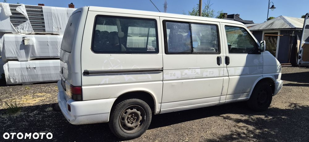 Volkswagen Multivan - 2