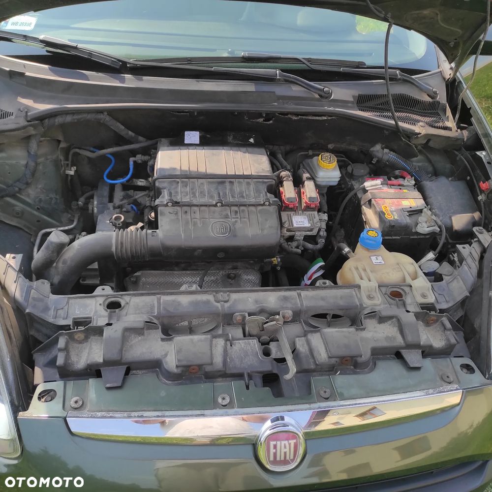 Fiat Punto Evo 1.4 8V Estiva Blue&Me - 23