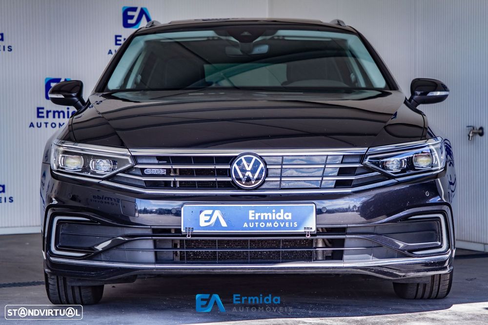 VW Passat Variant - 3