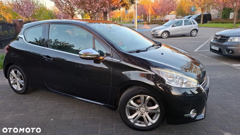 Peugeot 208 - 6