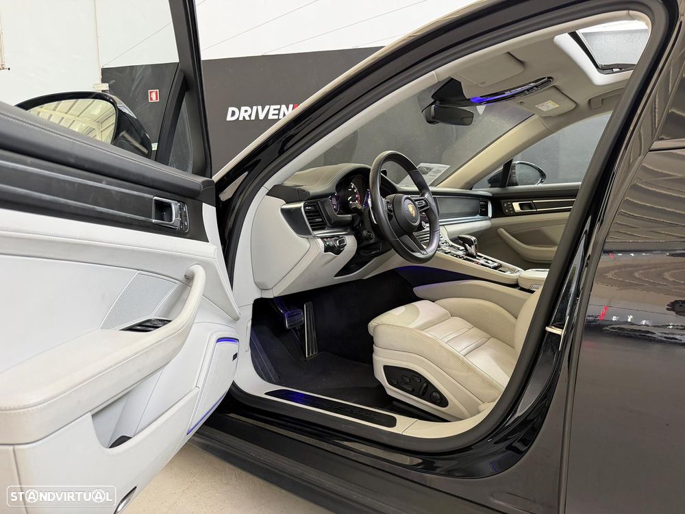 Porsche Panamera 4 E-Hybrid Platinum Edition - 18
