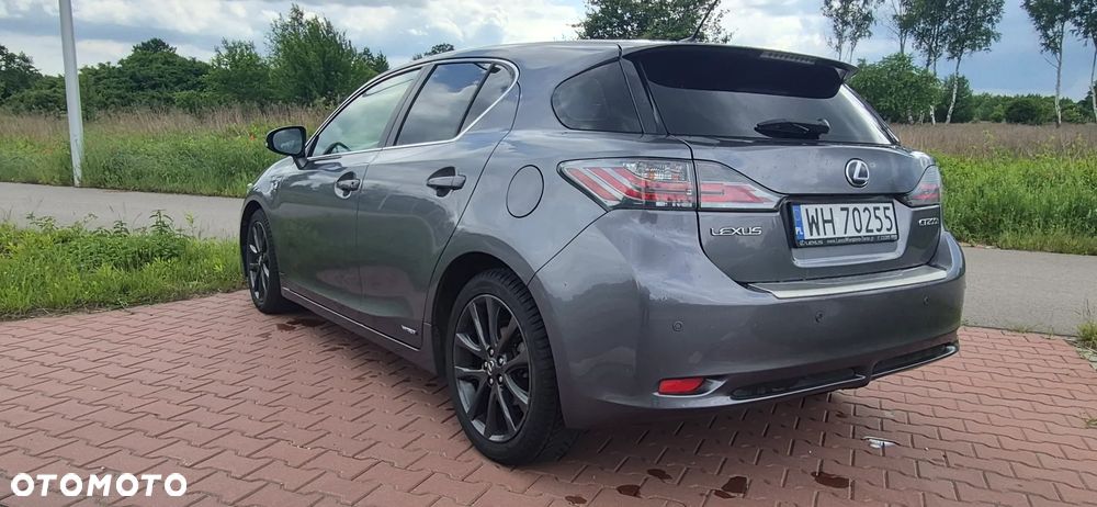 Lexus CT - 6