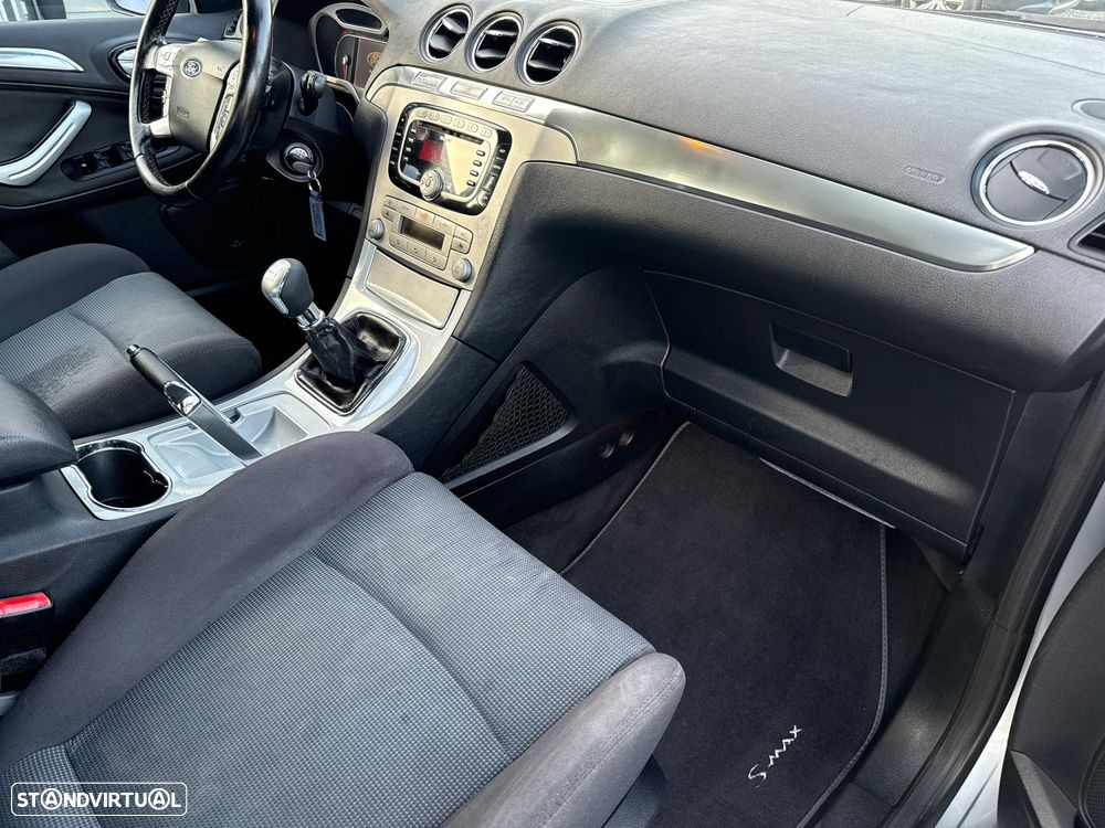 Ford S-Max 1.8 TDCi Titanium 7L - 23