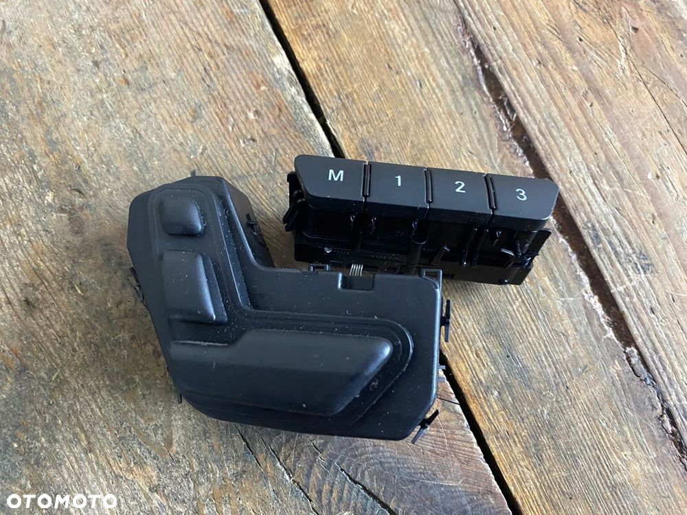 MERCEDES 246 117 panel regulacji fotela a 2469050251 a 2469050351 - 3