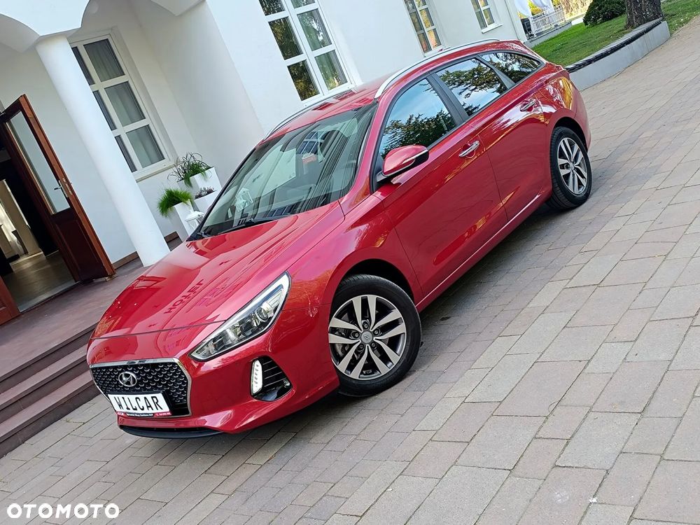 Hyundai i30 blue Kombi 1.6 CRDi Style - 10