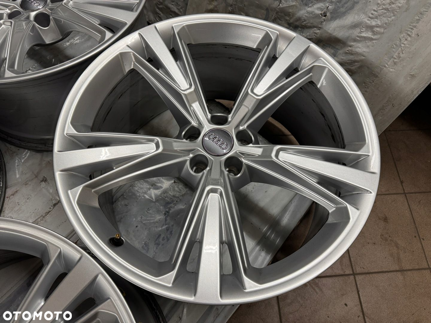 Felgi Audi SQ8 Q8 10J 21cali ET20 204 - 5