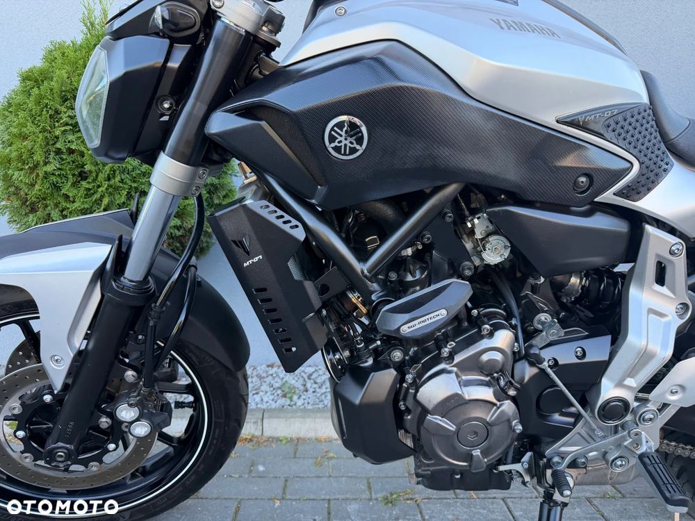 Yamaha MT - 37