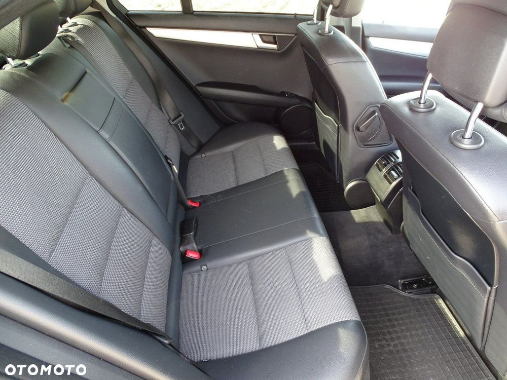 Mercedes-Benz Klasa C - 12