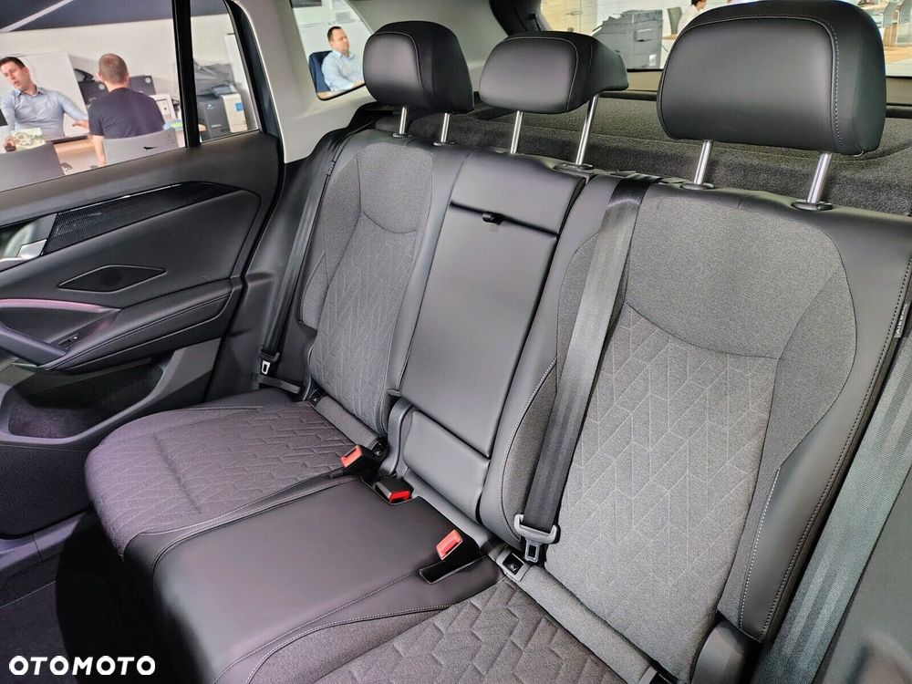 Volkswagen Tiguan - 22