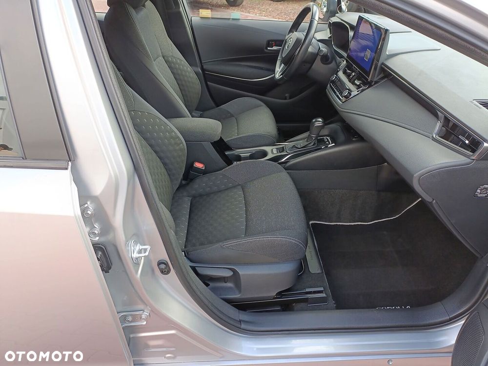 Toyota Corolla 1.8 Hybrid Comfort - 12