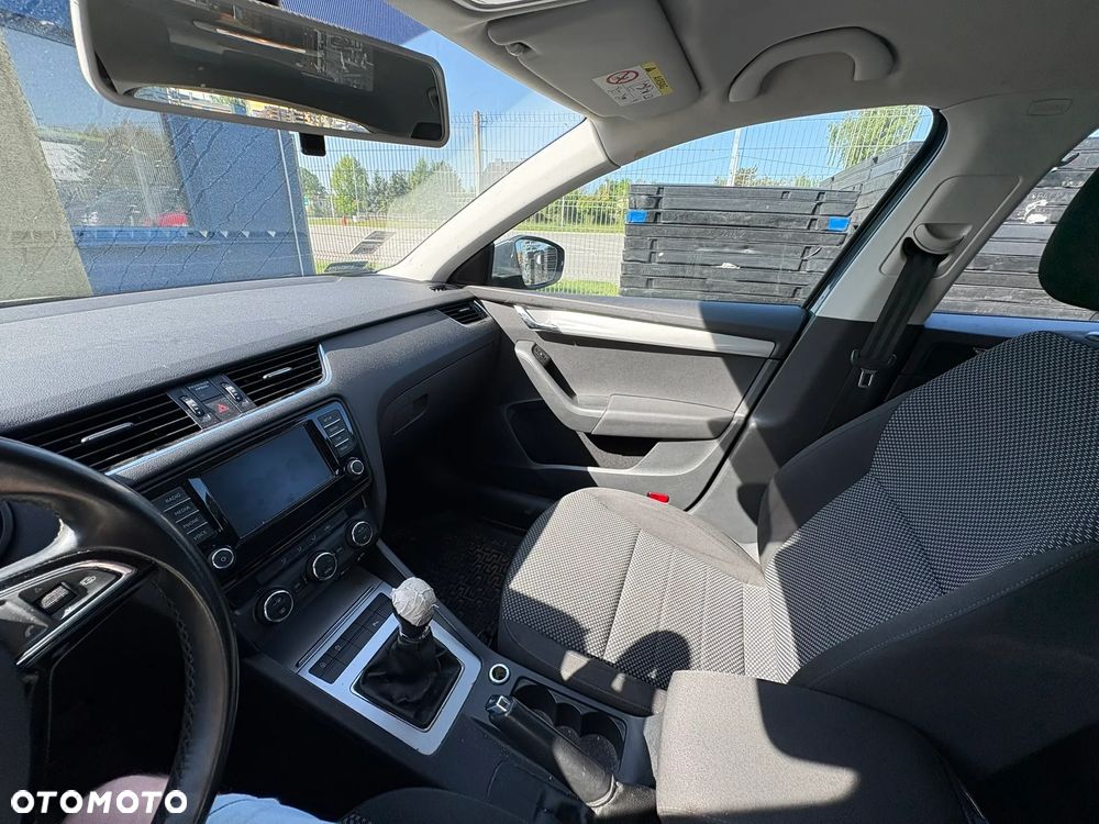Skoda Octavia 1.4 TSI Drive - 10