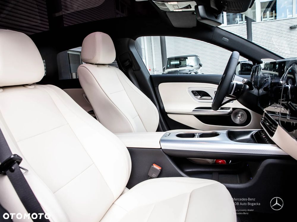 Mercedes-Benz CLA - 7