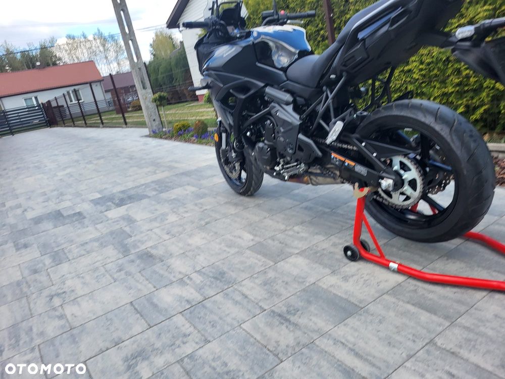 Kawasaki Versys 650 - 9