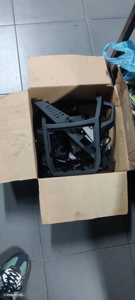 Yamaha XT750Z Super Tenere - 14