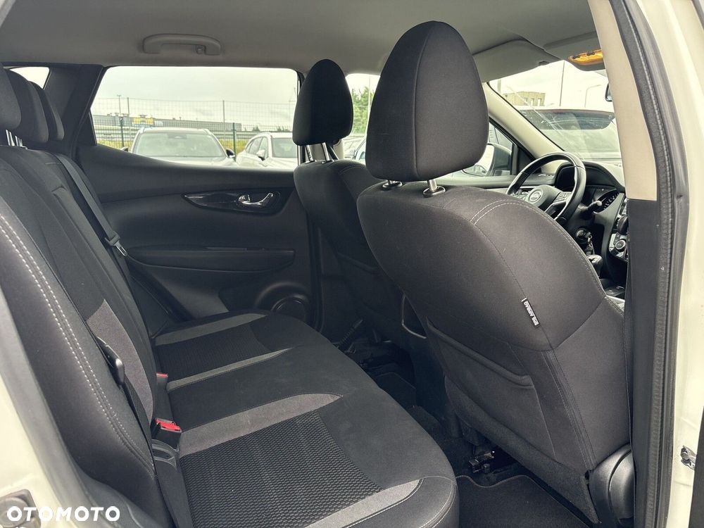 Nissan Qashqai 1.3 DIG-T Acenta - 23
