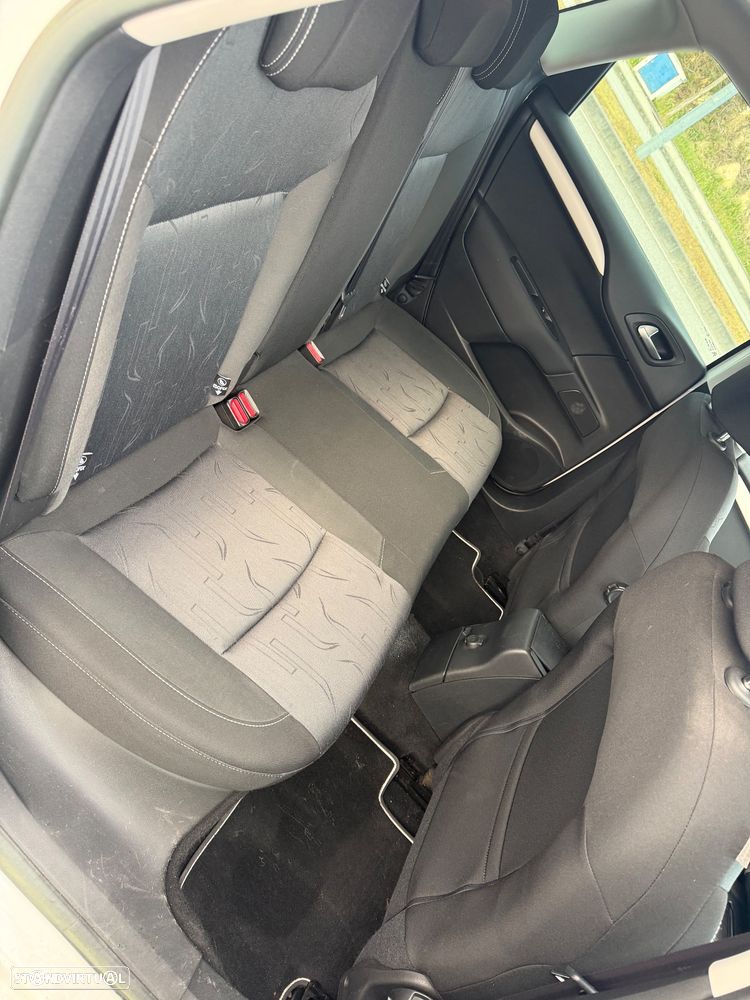 Citroën C4 e-HDi 115 ETG6 Exclusive - 9