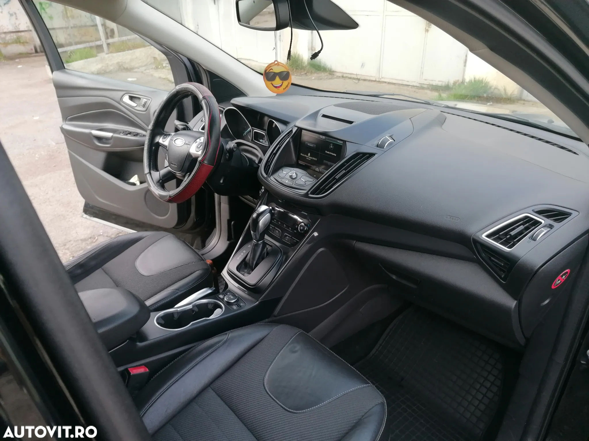 Ford Kuga - 11