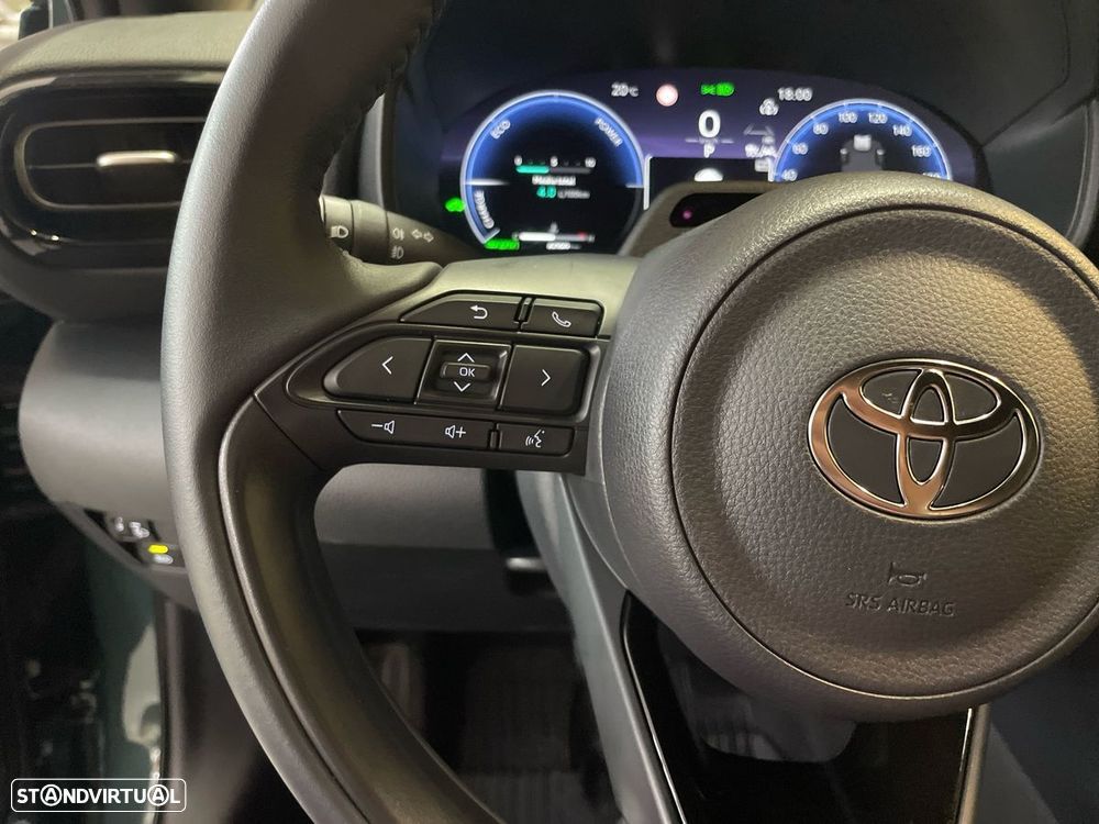 Toyota Yaris Cross - 25