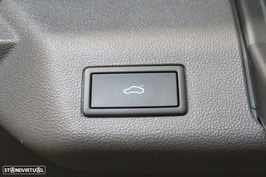 VW Multivan 2.0 TDI Style DSG - 32