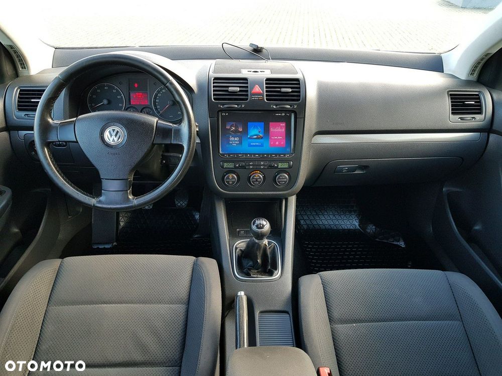 Volkswagen Golf 1.6 Comfortline - 12