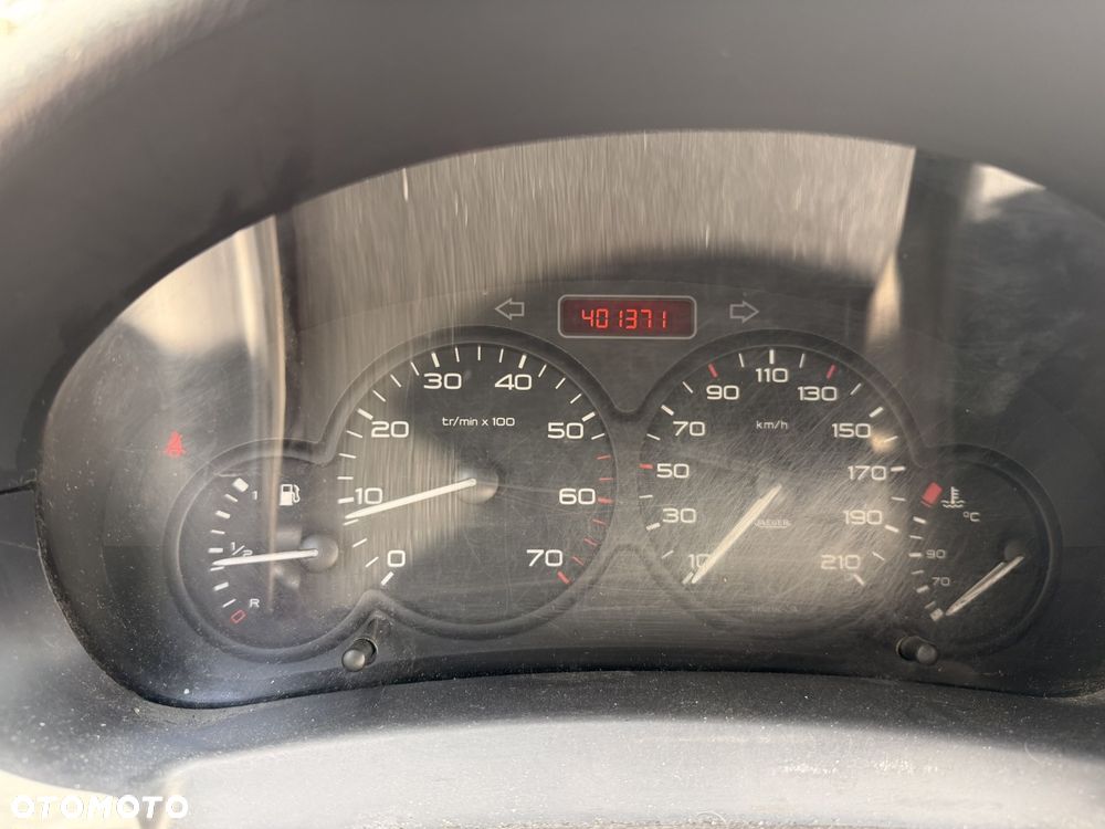 Citroën BERLINGO - 10