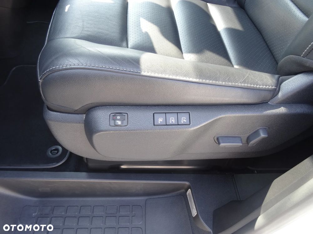 Opel Zafira 2.0 D Automatik 130 kW Edition - 24