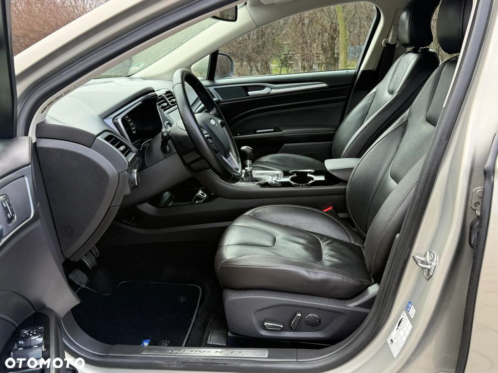 Ford Mondeo 2.0 TDCi Titanium - 24