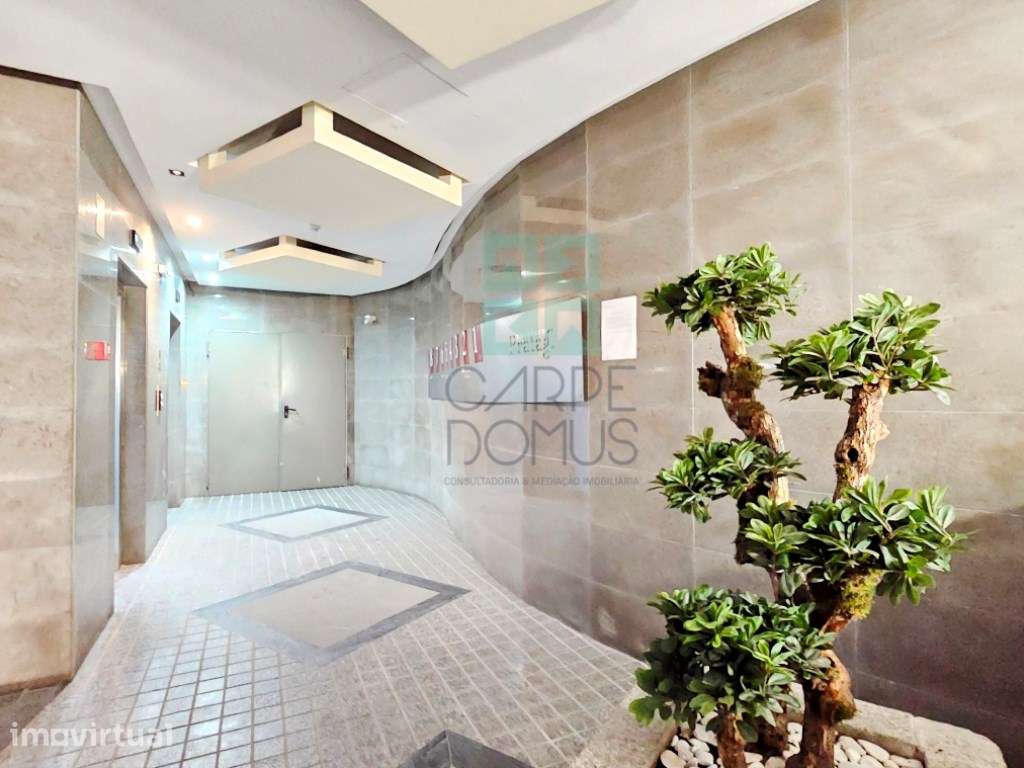 Excelente escritório com 305m2 no nobre Edificio Pratagi, em Alverca - Grande imagem: 4/49