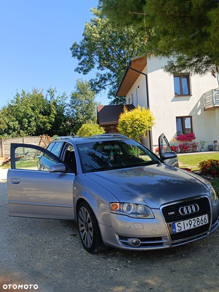 Audi A4 Limousine - 1