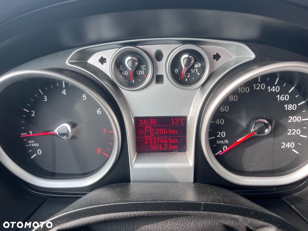 Ford Focus Trend - 16