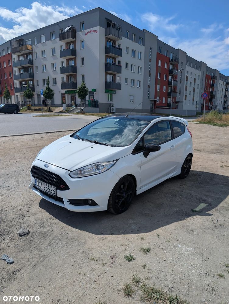 Ford Fiesta ST - 1