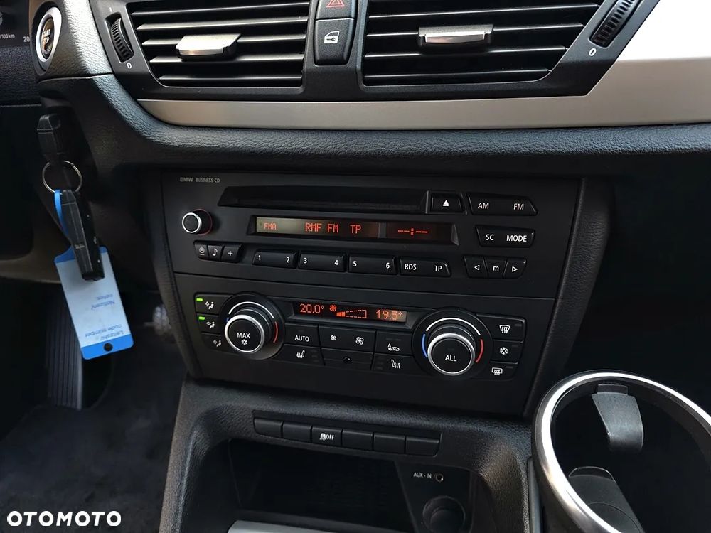 BMW X1 sDrive18i xLine - 29