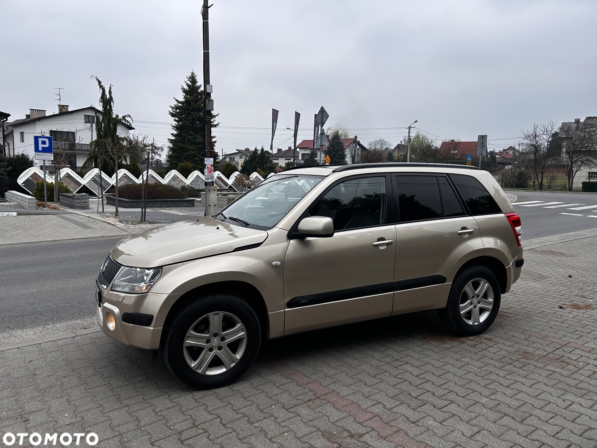 Suzuki Grand Vitara 2.0 - 12