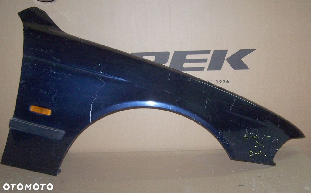 BMW 5 E39 BŁOTNIK PRAWY - 1