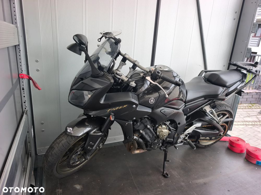 Yamaha FZ - 38