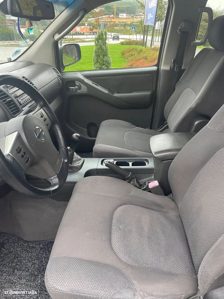 Nissan Navara 2.5 dCi CD LE - 6